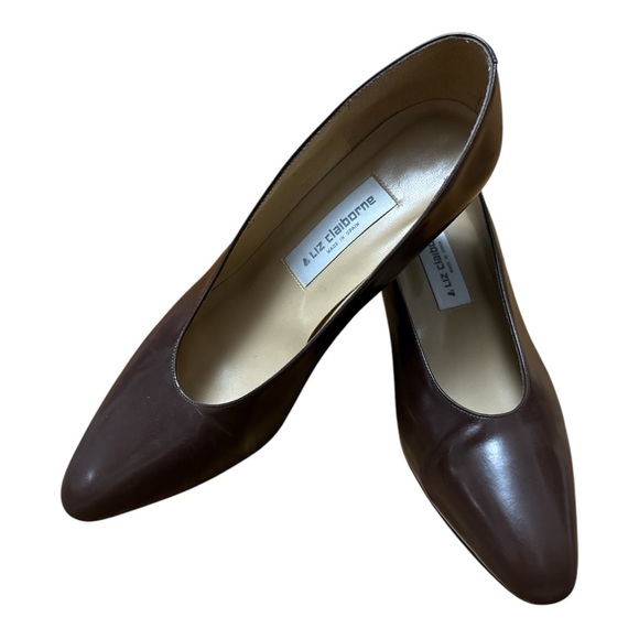 Liz Claiborne Brown Flats & Loafers with Smooth Leather and Classic Design - Picture 3 of 5